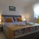 Mihoci Apartament *