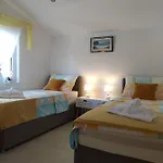 Mihoci Apartament *