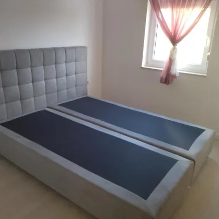 Mihoci Rogoznica (Sibenik-Knin)